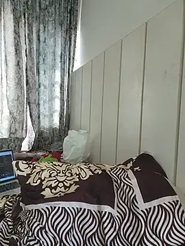 Chat +18 de Honeybeespecial ao vivo