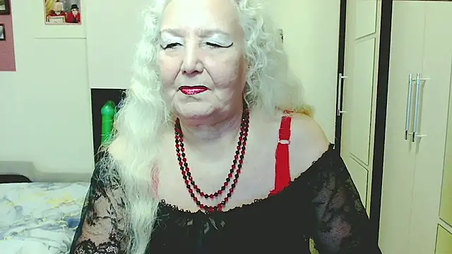 Živý XXX chat GrannyAlisa