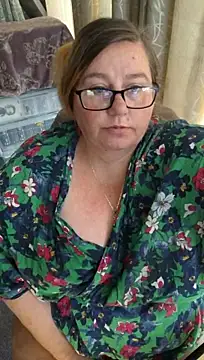 Czat XXX na żywo – Iceprincess2bad4u