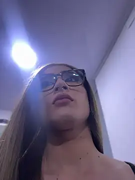 JESSI_NAOMI's Live XXX Chat