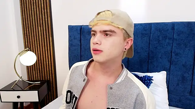 แชท XXX สดของ Ian_Stone
