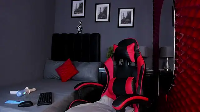 Chat XXX en directo de Maya_Storm_