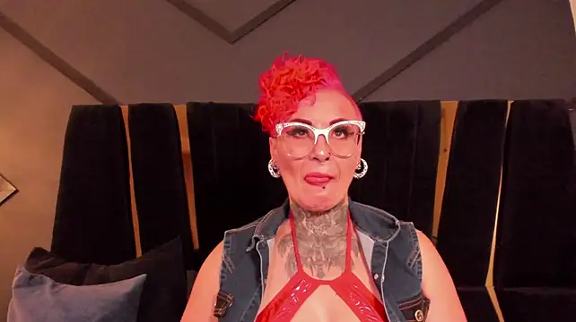 Chat +18 de mistress_sandy ao vivo