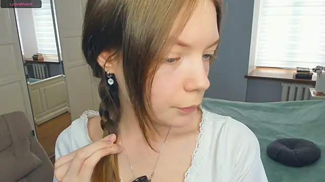 LavenderMitten's Live XXX Chat
