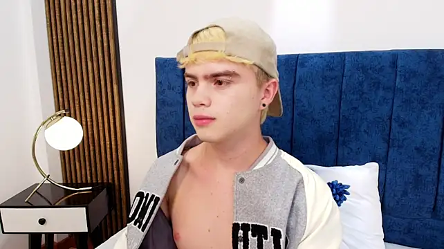 Ian_Stone Live XXX-Chat