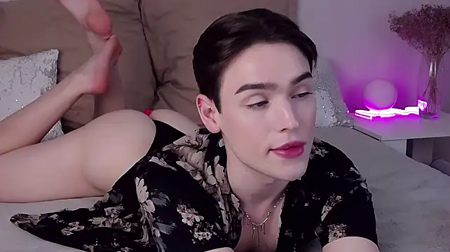 RobbyCharming: онлайн-секс-чат