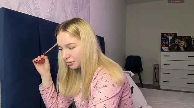 RinaMcphail's Webcam Show