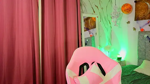 clara_evanss' Live XXX Chat