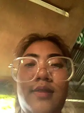 YaraSmith Obrolan Langsung XXX