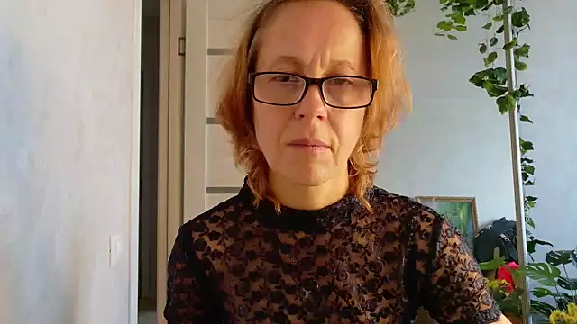 LioraWeiss Live XXX-Chat