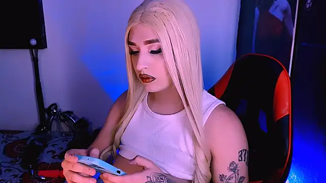 bubble_red's Live XXX Chat