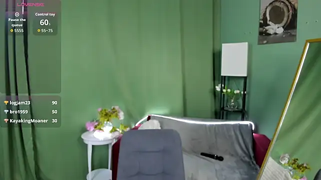 Chat +18 de LeticiaRomano ao vivo