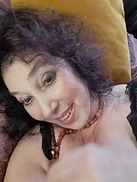 GypsyEsmeralda's Live XXX Chat