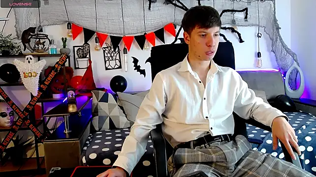 ThomasEdisonn Chat XXX in diretta