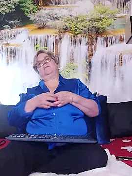 QueenPammy1 live XXX chat