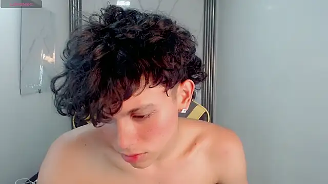 XXX chat uživo modela FUNNY_DICK_