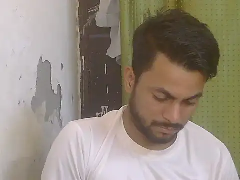 Stubborndesiboy 即時 XXX 聊天
