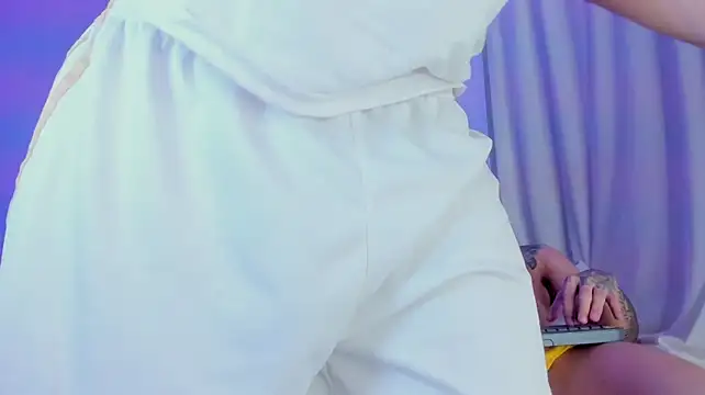 Chat XXX en directo de Angel_Boos