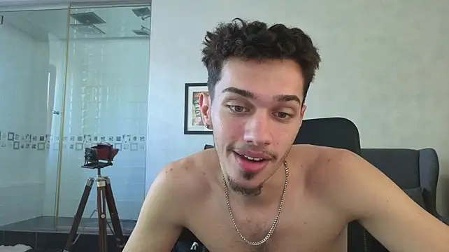 Živý XXX chat KaydenDrew