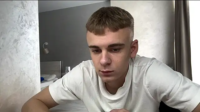 XXX chat uživo modela SoloFury