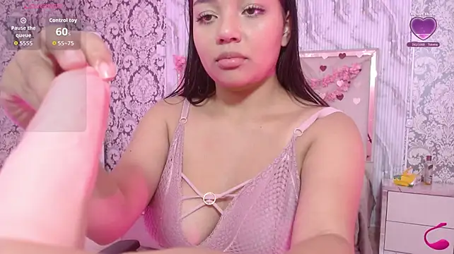 Liilith_tay1 Adlı Modelin Canlı XXX Sohbeti