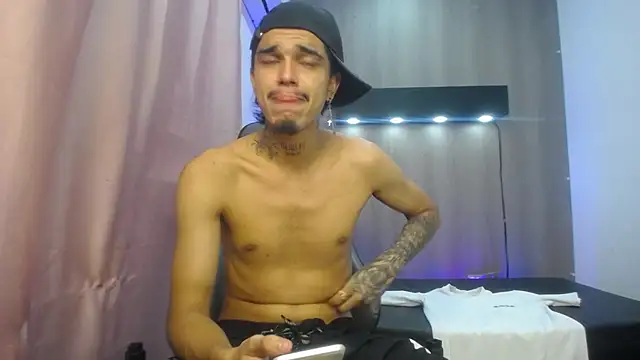 Tayson_Hot – Live XXX-chat