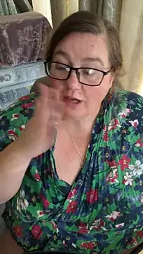 Iceprincess2bad4u লাইভ XXX চ্যাট
