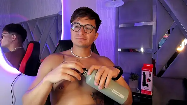 Chat +18 de Hassbyd ao vivo