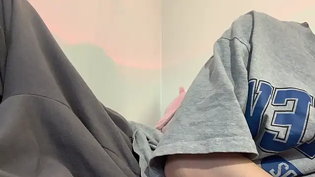 Jeremy1Scott Chat XXX live