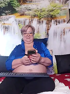 QueenPammy1: απευθείας συνομιλία ΧΧΧ