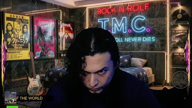 צ'אט XXX בשידור חי של chino_roz