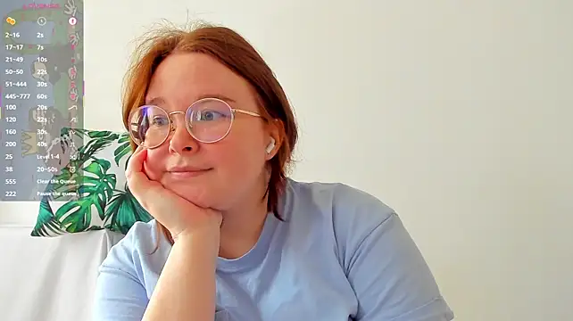DebbieWooodのライブXXXチャット