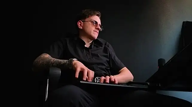 FelixStarkk's Live XXX Chat