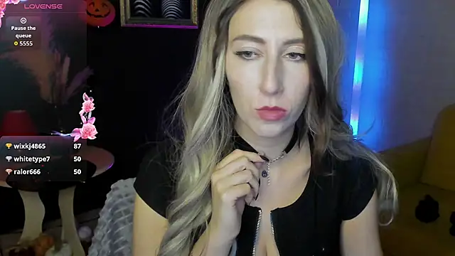 LunaSn0w1 Live XXX-chat