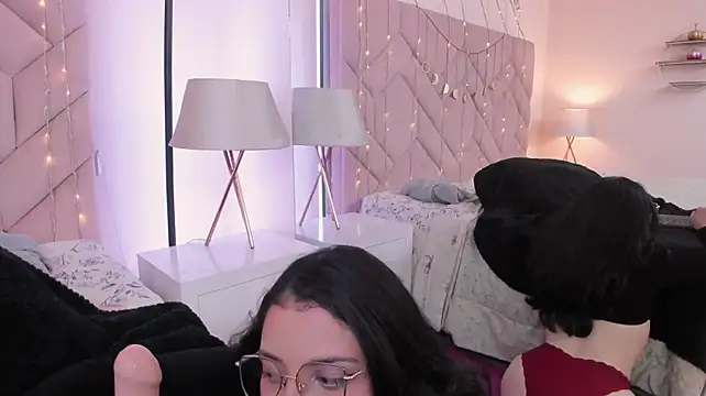Nina_Thomps Live XXX-chat