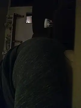 missthickness35_Pika: απευθείας συνομιλία ΧΧΧ