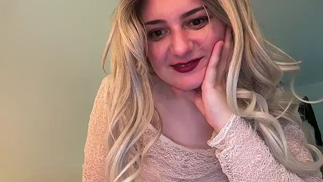 Chat +18 de poppypowers ao vivo