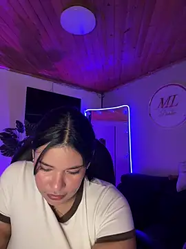 แชท XXX สดของ Isabella_boobd