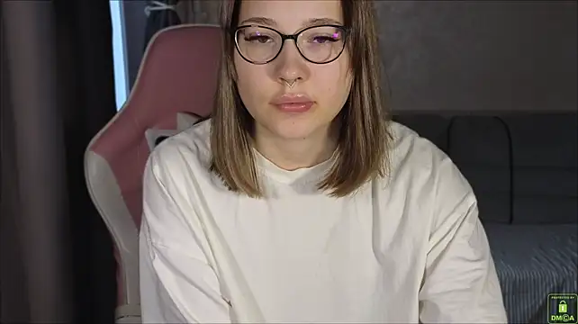 XXX chat uživo modela Airyhill