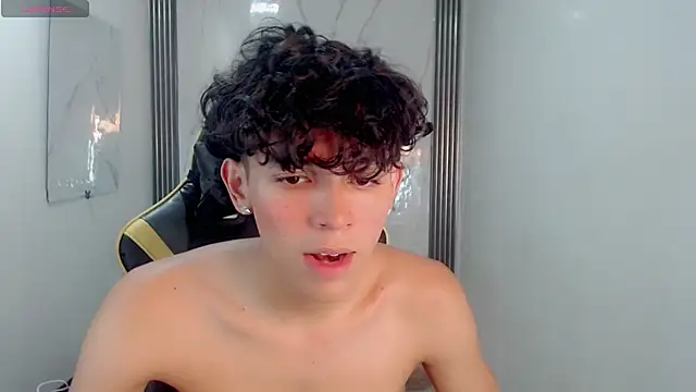 FUNNY_DICK_ élő XXX-chatje