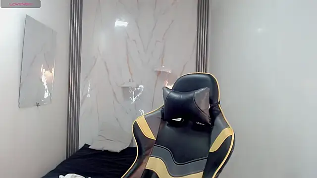 Czat XXX na żywo – FUNNY_DICK_