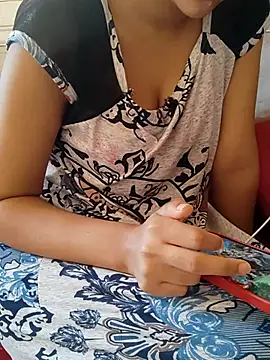 Chatroom XXX en direct de maya_sexxii
