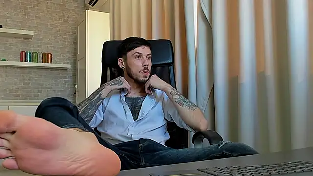 JonahShaw – Naživo XXX chat