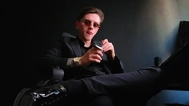 FelixStarkk 现场XXX聊天