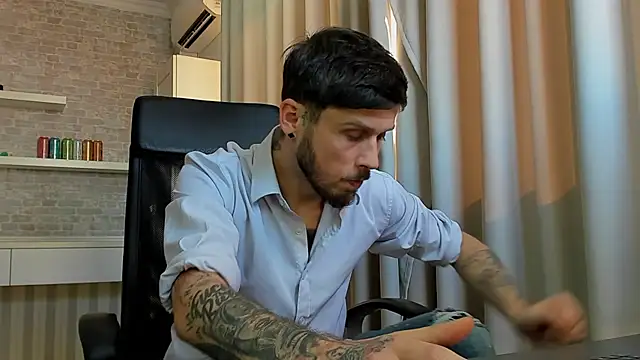 Živý XXX chat JonahShaw