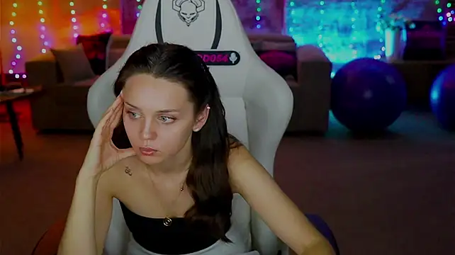 Chat +18 de Olivia054_Sweet ao vivo