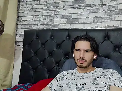 MrTyler667 即時 XXX 聊天