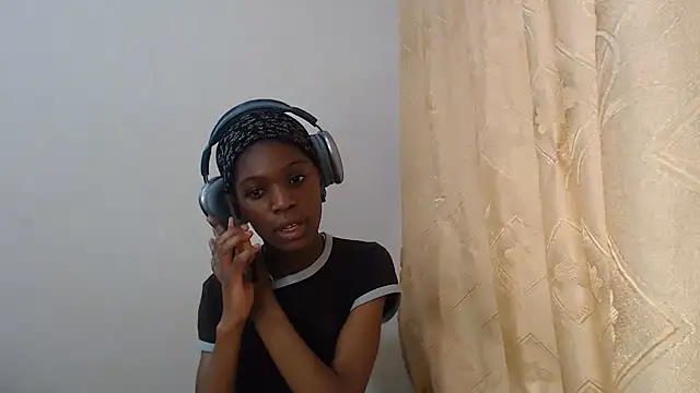 Chat XXX en directo de PetiteBarbie_05