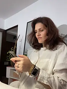 Ms-Lust1- élő XXX-chatje