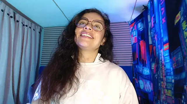 rosse_2504's Live XXX Chat